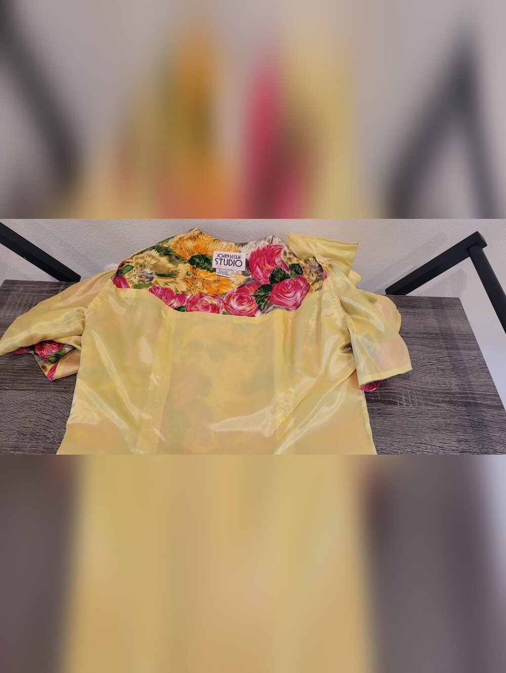 Vintage Joan Leslie Studio 100% Silk Top from 1970-1980 - Picture 11 of 16
